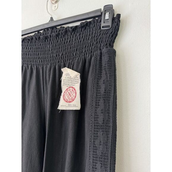 NWT Mr. Buho Black Flowy Smocked High Rise Wide Leg Crochet Beach Pants Large - Picture 3 of 10